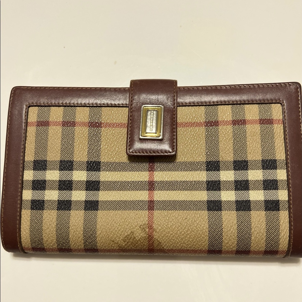 Burberry long fold classic wallet